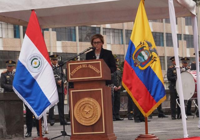 Comitiva paraguaya recibió una cálida bienvenida en Ecuador.