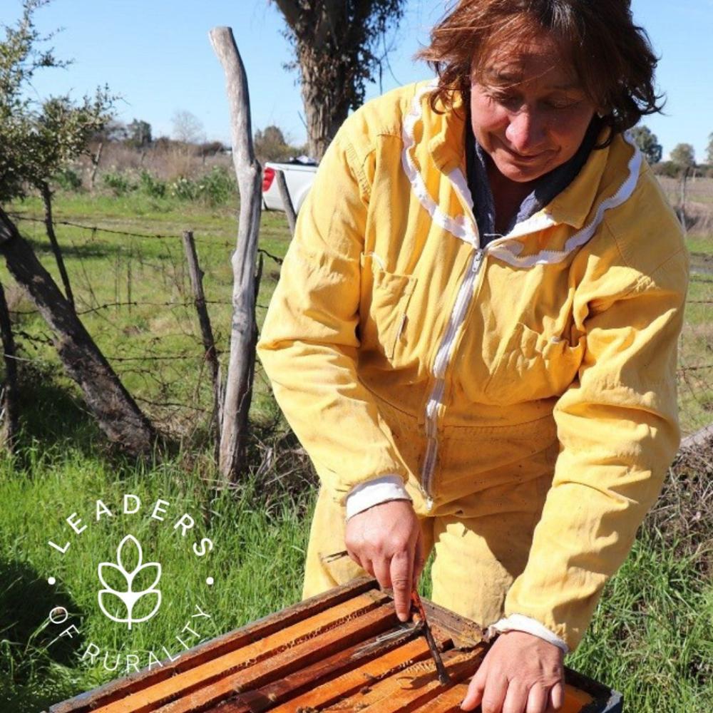 Bernarda Salazar, President of the Las Camelias Beekeeping Committee and Director of the Beekeeping Network.