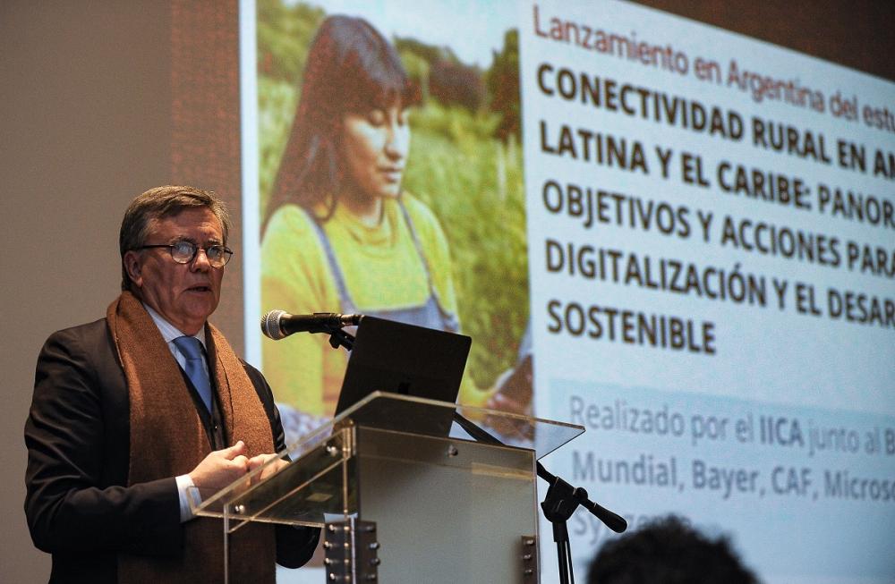 El Director General del IICA, Manuel Otero, por su lado, explicó que el documento debe ser visto de manera dinámica, para entender cómo está evolucionando la conectividad en las zonas rurales de las Américas.
