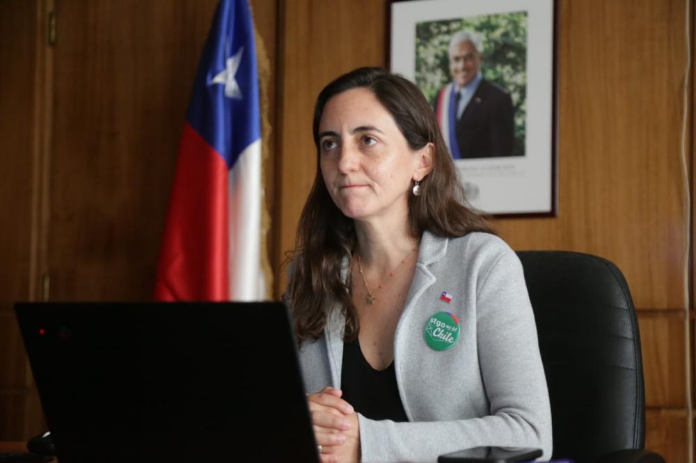 La Ministra de Agricultura de Chile, María Emilia Undurraga, afirmó en el evento que suelo es un recurso natural que constituye la base para el desarrollo integral del país por medio de sus servicios ecosistémicos.