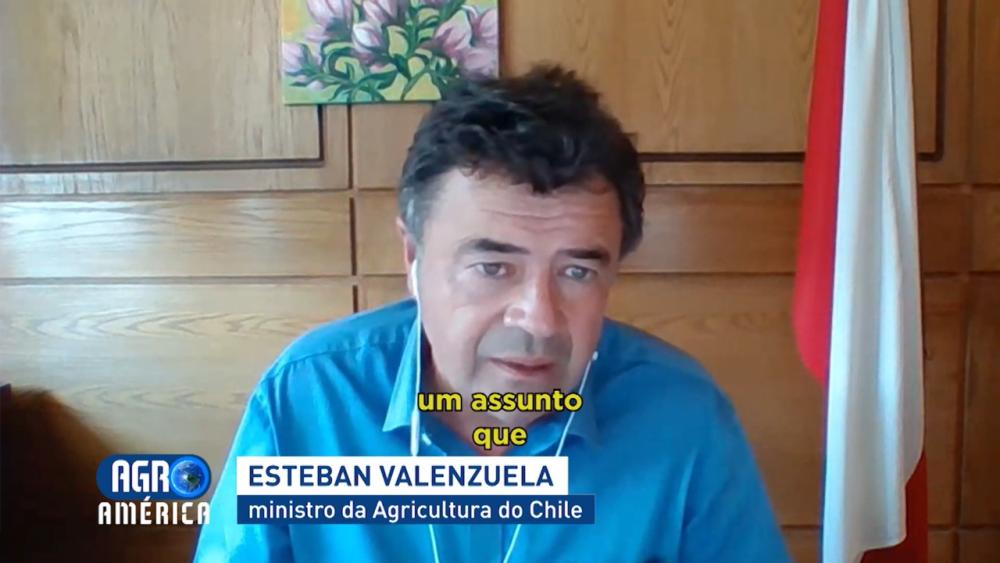 El ministro de Agricultura de Chile, Esteban Valenzuela, resaltó que una de las prioridades del nuevo gobierno en materia agrícola será lograr que el sistema productivo sea más sustentable, en medio de una sequía que afecta al país desde hace 13 años.