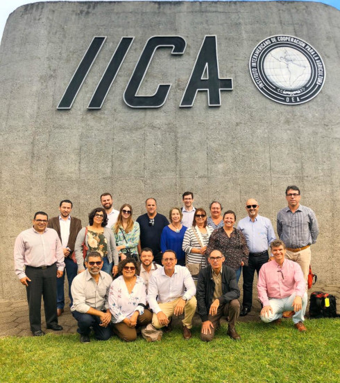 Empreendedores rurais, técnicos e representantes da Emater, do Sebrae, e da OCDF participaram da Missão técnica de capacitação do IICA e CATIE, na Costa Rica .